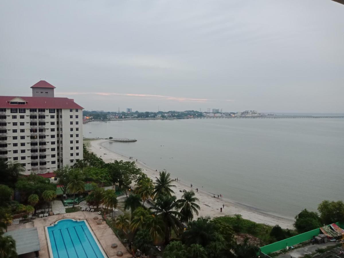 Glory Beach Resort Private Penthouse Port Dickson Extérieur photo