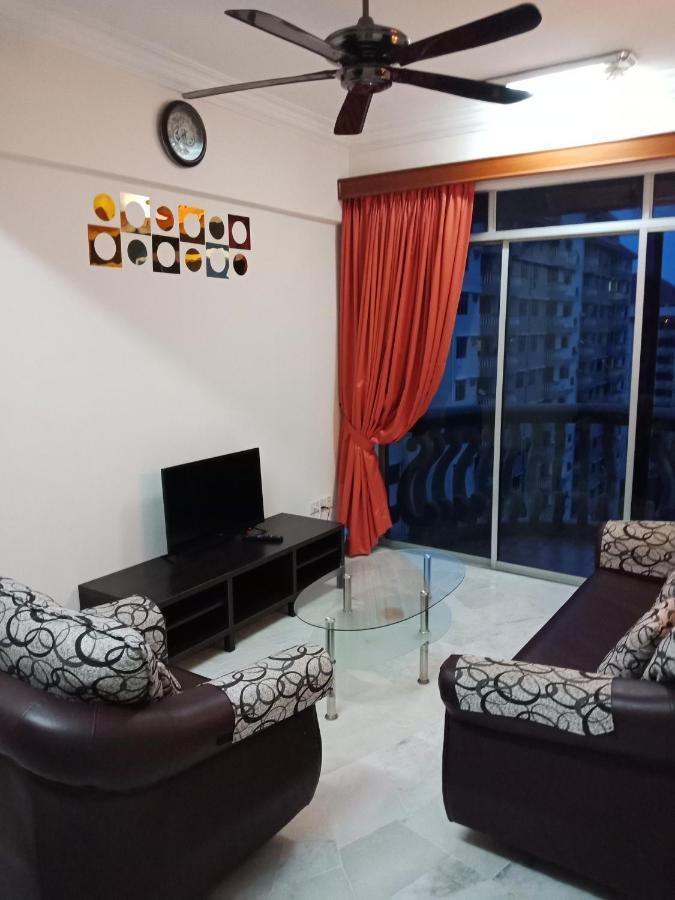 Glory Beach Resort Private Penthouse Port Dickson Extérieur photo