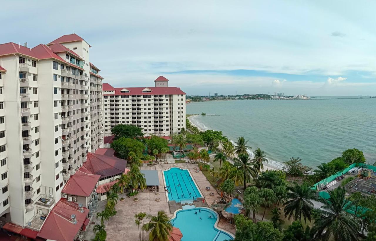 Glory Beach Resort Private Penthouse Port Dickson Extérieur photo