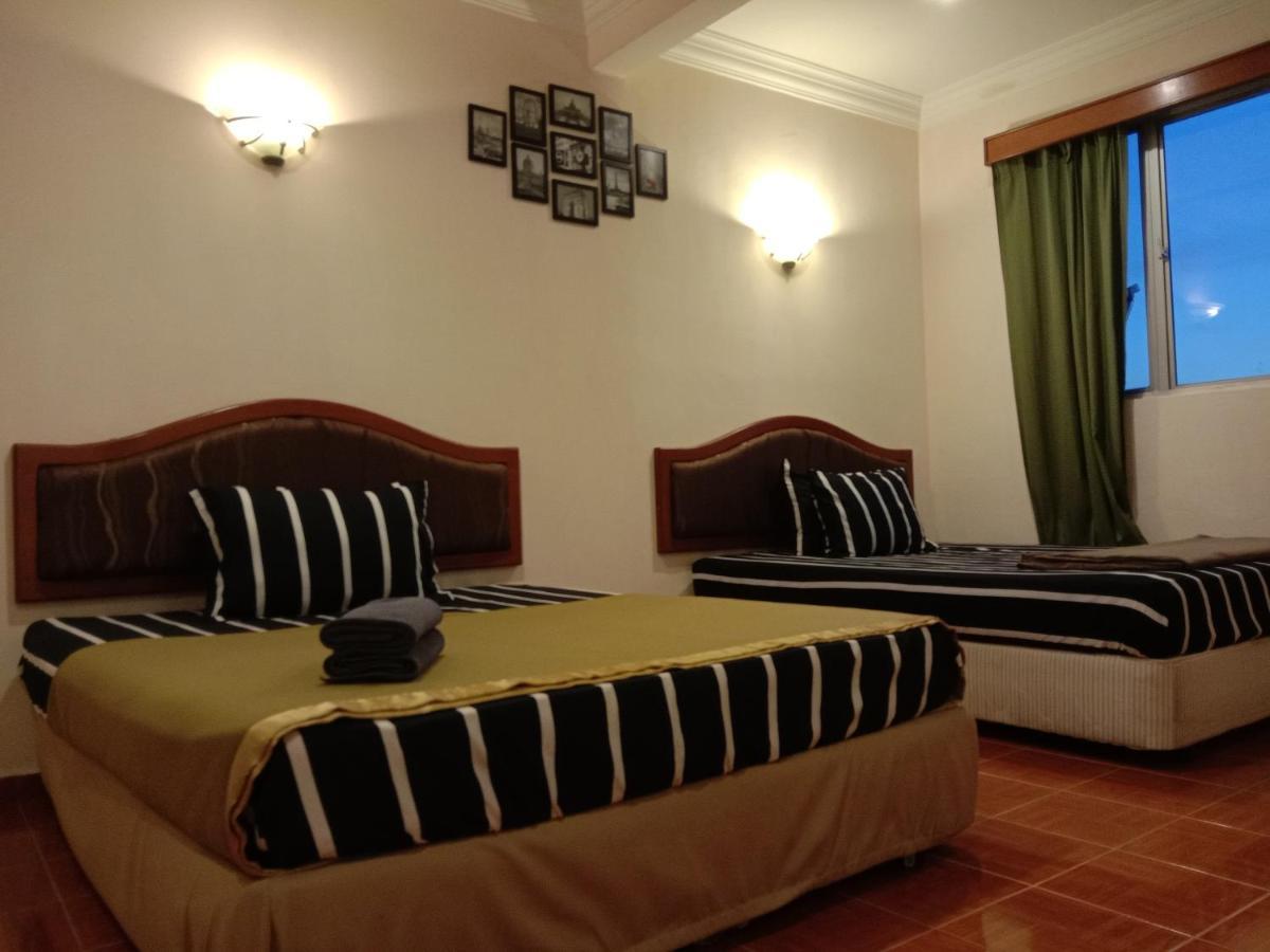 Glory Beach Resort Private Penthouse Port Dickson Extérieur photo