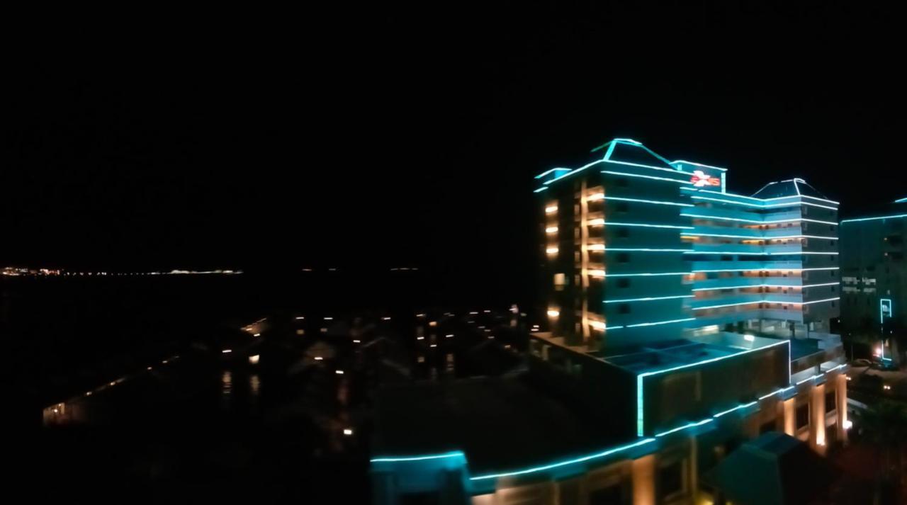 Glory Beach Resort Private Penthouse Port Dickson Extérieur photo
